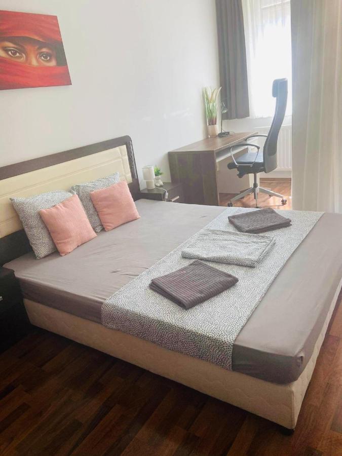 Corvin Boutique Apartment Parking In The Plaza Budapeste Exterior foto